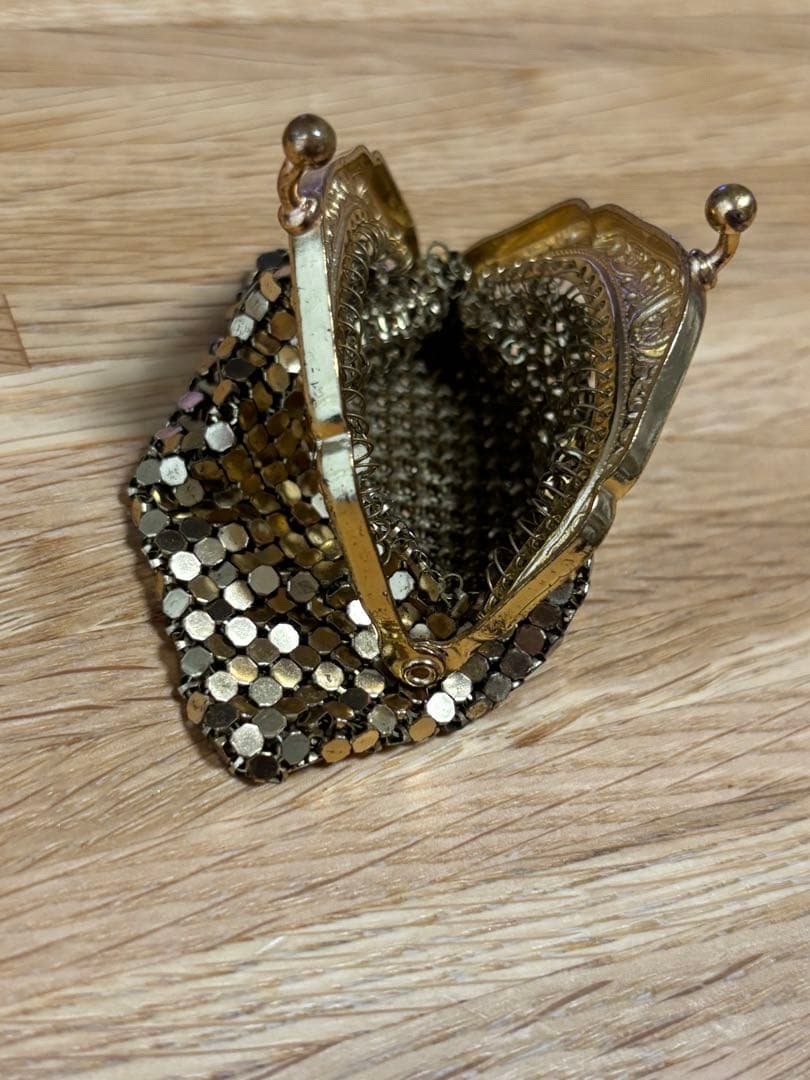 ヴィンテージ　メタルメッシュ　ケース