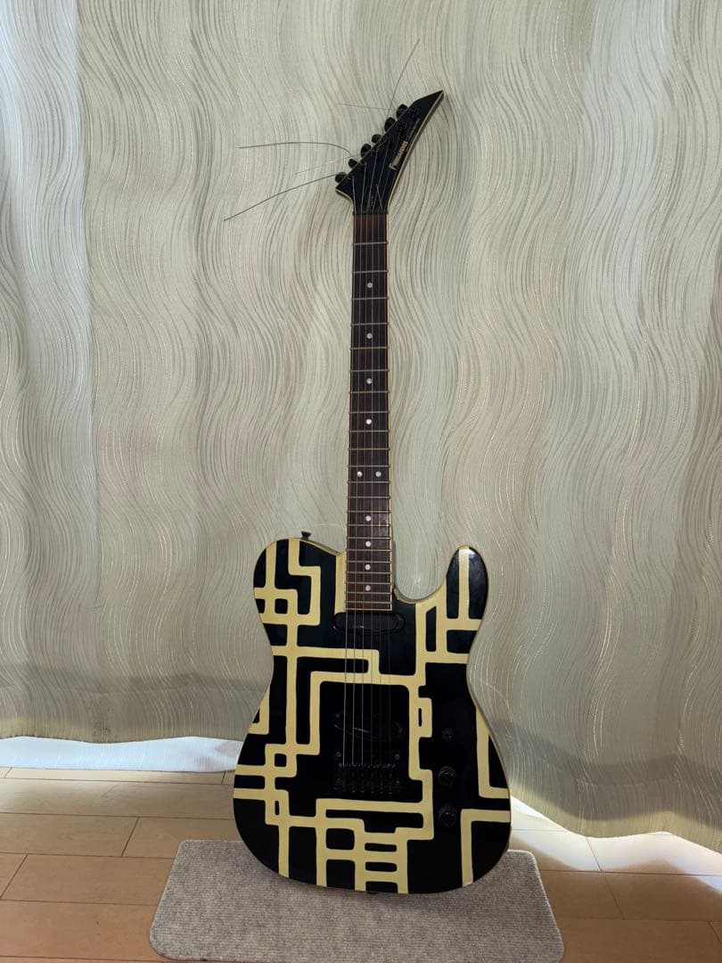 【FERNANDES 布袋寅泰モデル】 年式不明 エレキギター