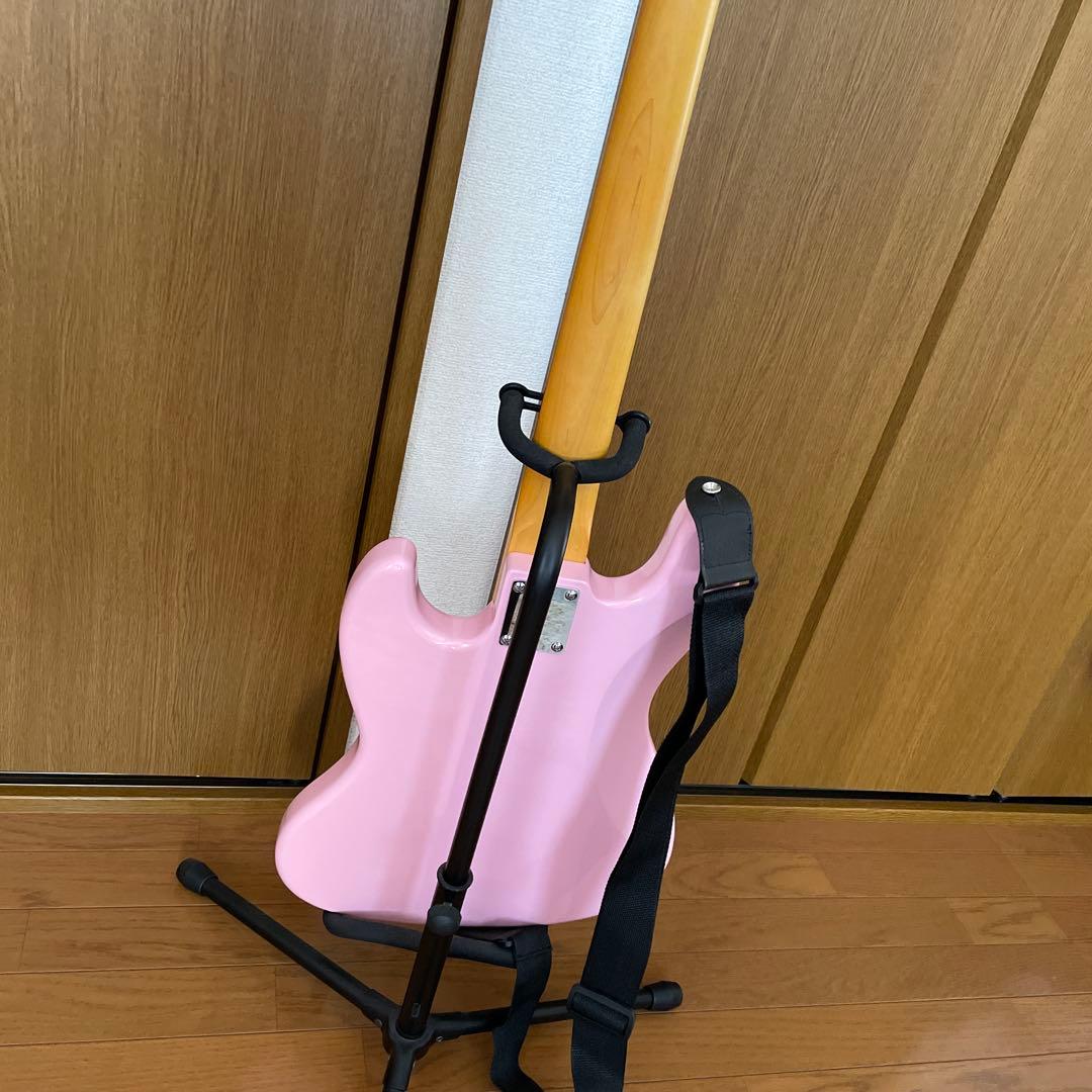 Lui Back ピンクエレキベース 4弦