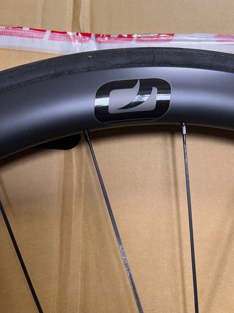 PINARELLO Ｆ9 完成車 一部パーツを外しています。