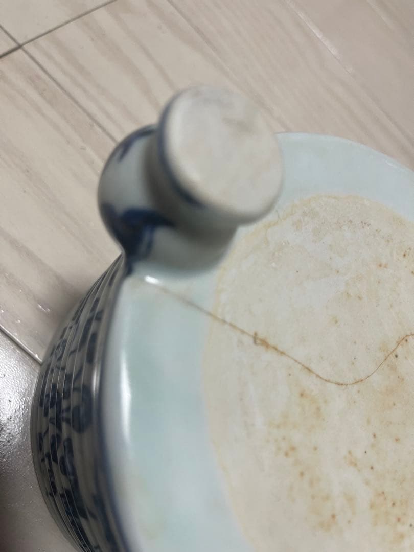 明宣徳時代 【大明宣徳年製 】在銘 染付 青花唐花文三足炉 (B-82)