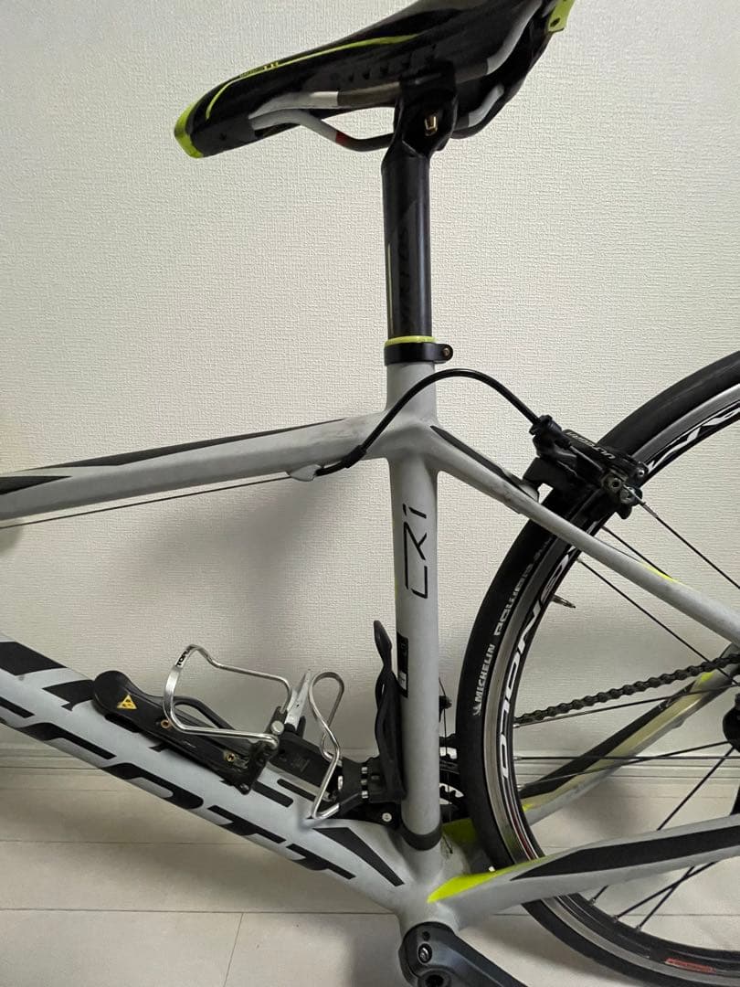 【完成車】SCOTT カーボンロードバイク CR1