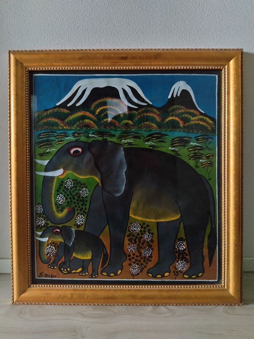 ティンガティンガ・アフリカン アート サイディ 像