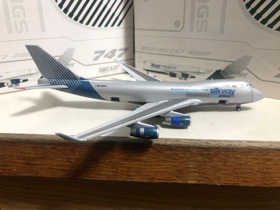 R*A様 silkway west 1/400 B747-400F 4K-BCH