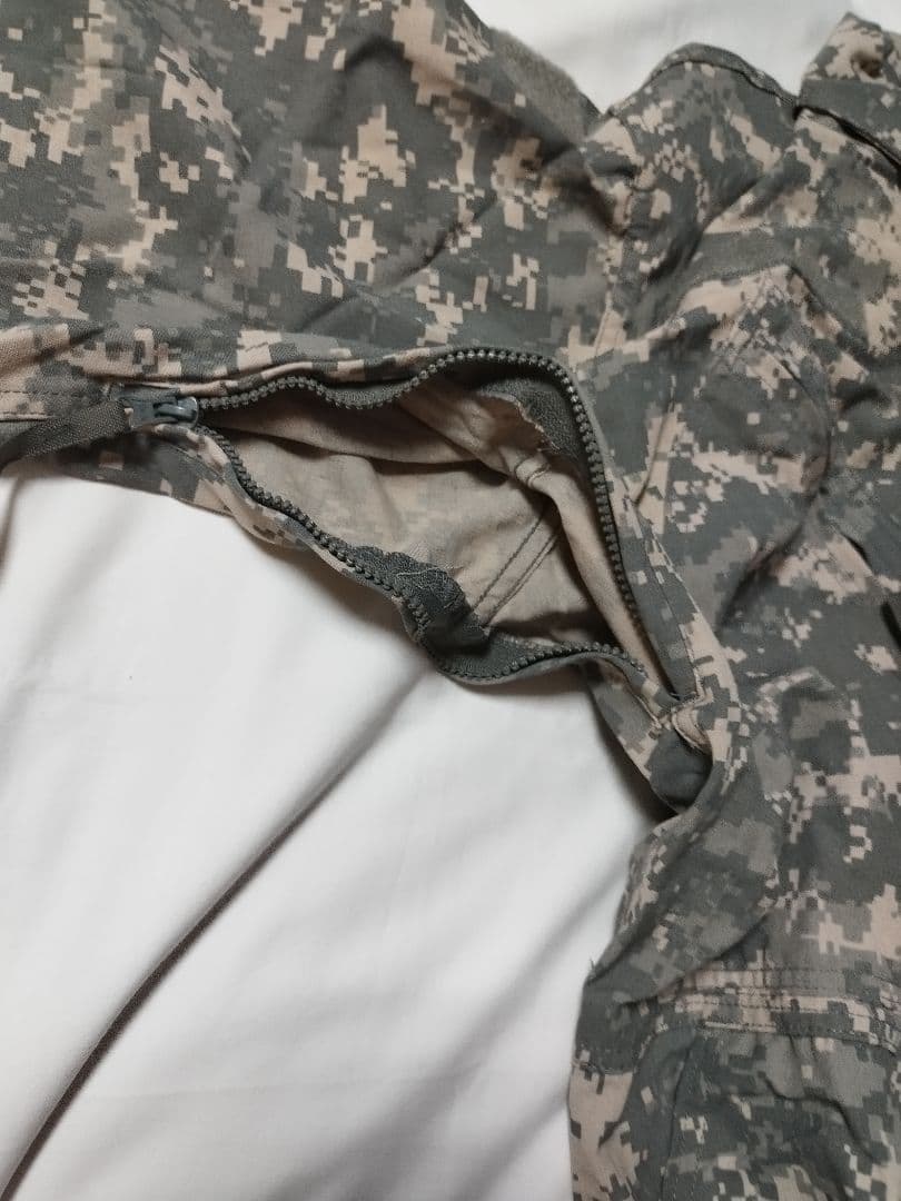 (4998)米軍実物　ＡＲＭＹメカニックスカバーオール　新品未使用　レア