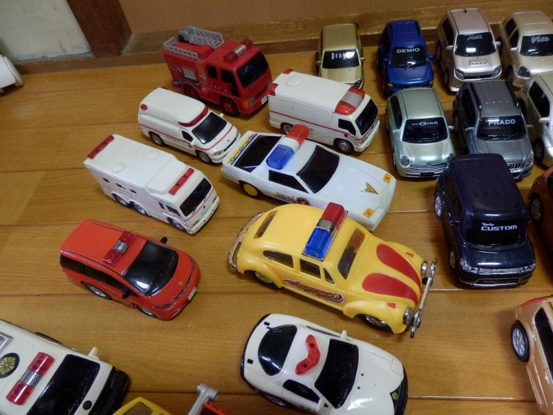 ❤️大量１００台セット❤️ドライブタウン★プルバックカー知育玩具フリクションカー