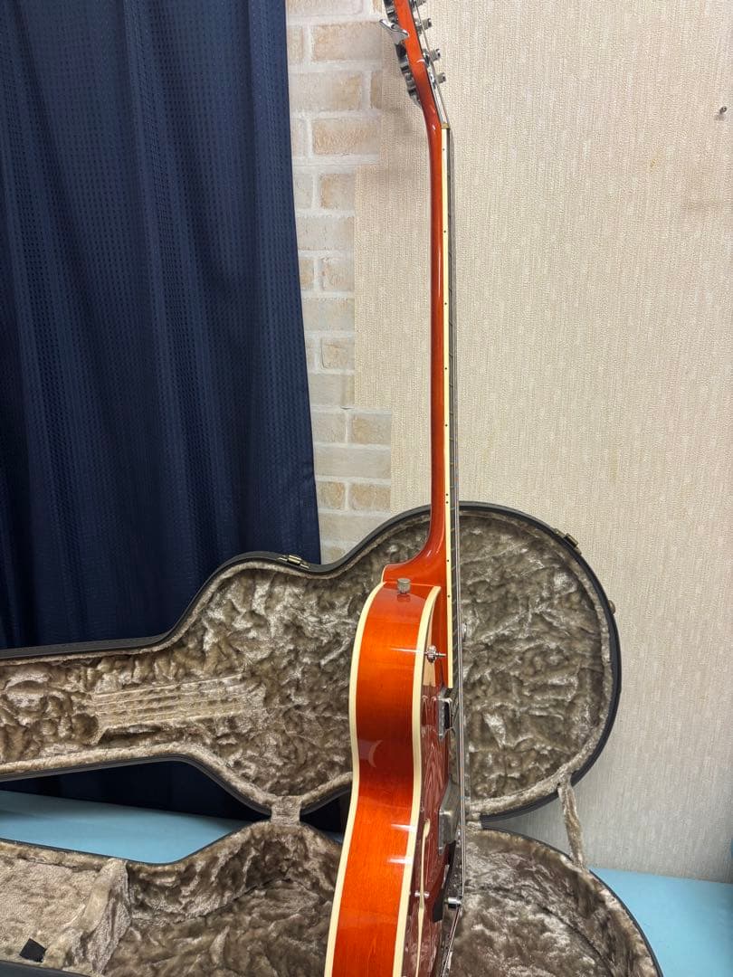 GRETSCH 廃盤 G6119B セミアコースティックエレキベース オレンジ