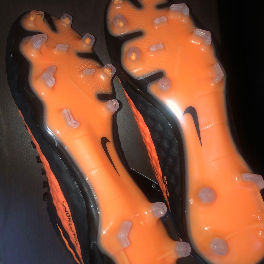 新品 タグ付 ハイパーヴェノムファントム RGN SE FG 24.5cm