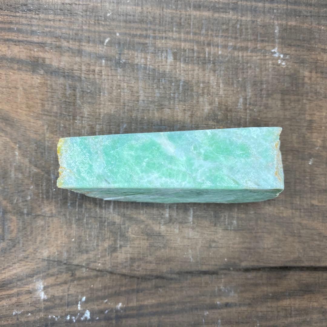 【1493】糸魚川産　翡翠　極上緑　70g　天然石　ヒスイ　宝石　パワーストーン