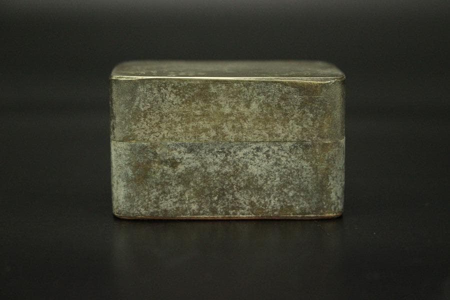 中国美術 古錫 刻 古城眺馬上人物紋 題詞 蓋物 文房四宝(HA433)