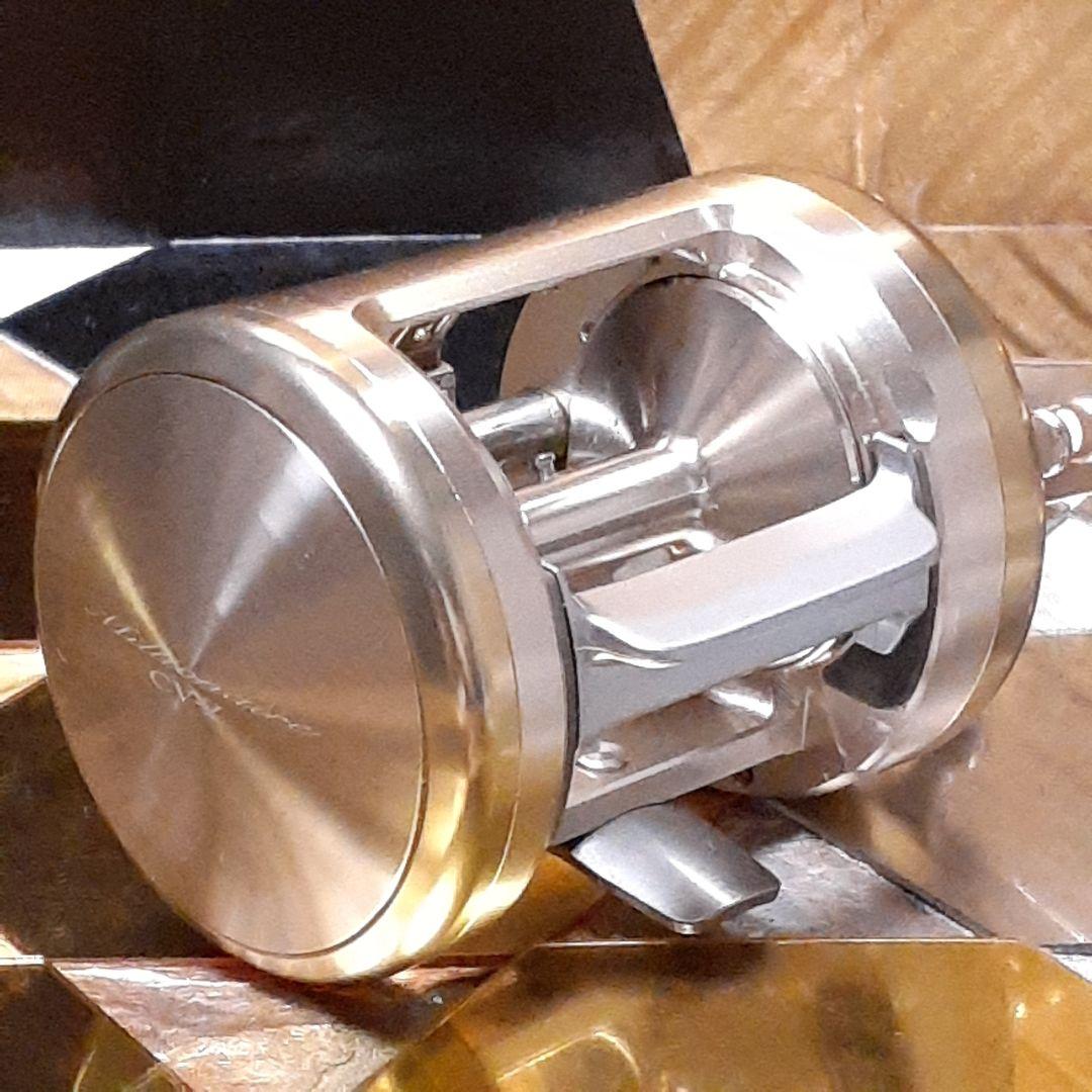 ダイワミリオネア CV-Z 300F ベイトリール タイラバ 船用 極美品