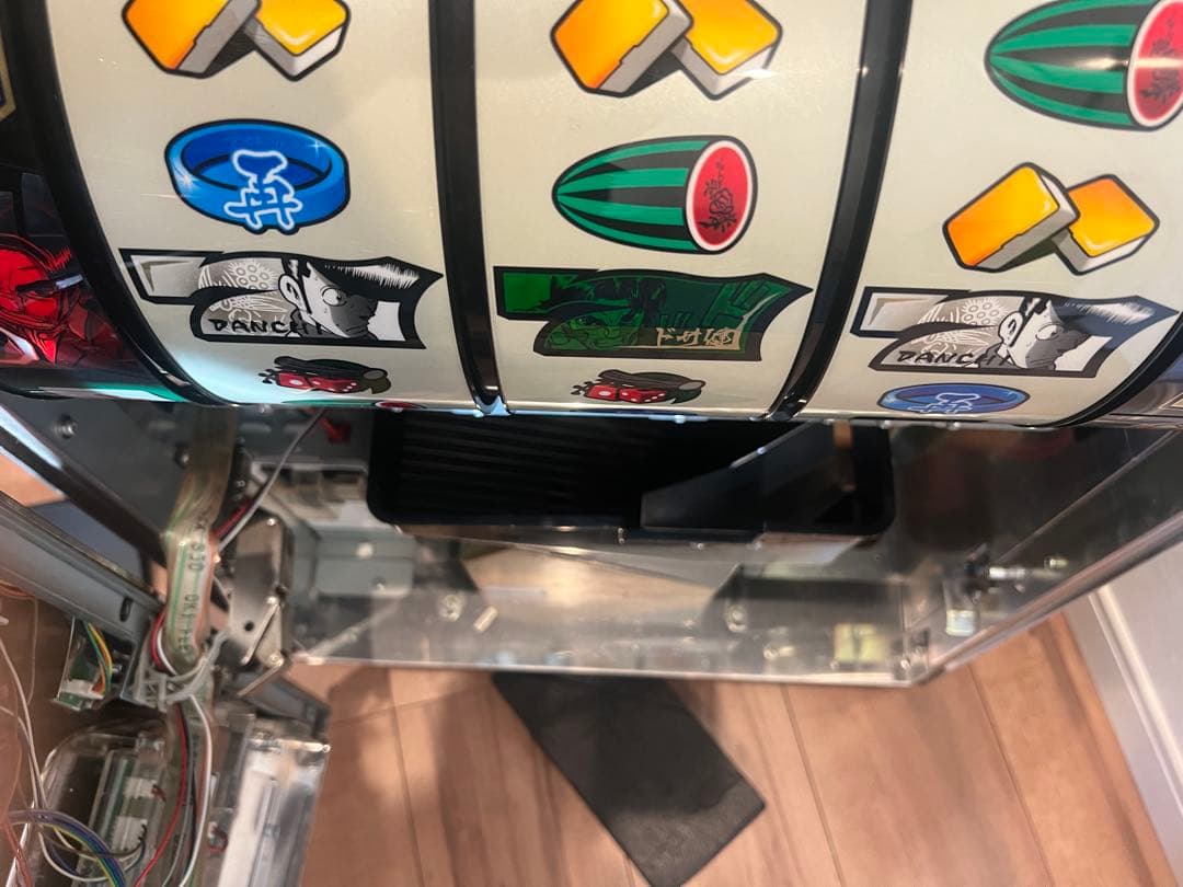 「ドラゴンズブルー」アリストクラート　哲也～新宿vs上野 中古パチスロ実機