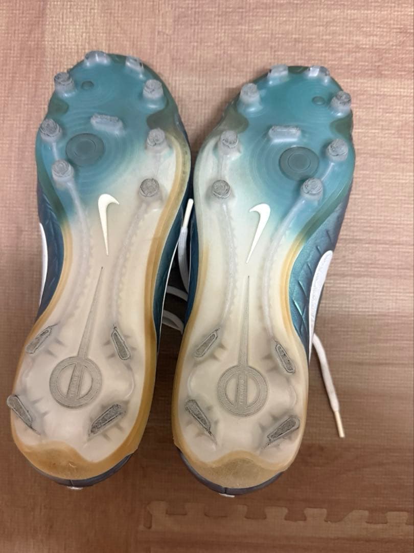 ナイキティエンポ10 FG 30周年モデル