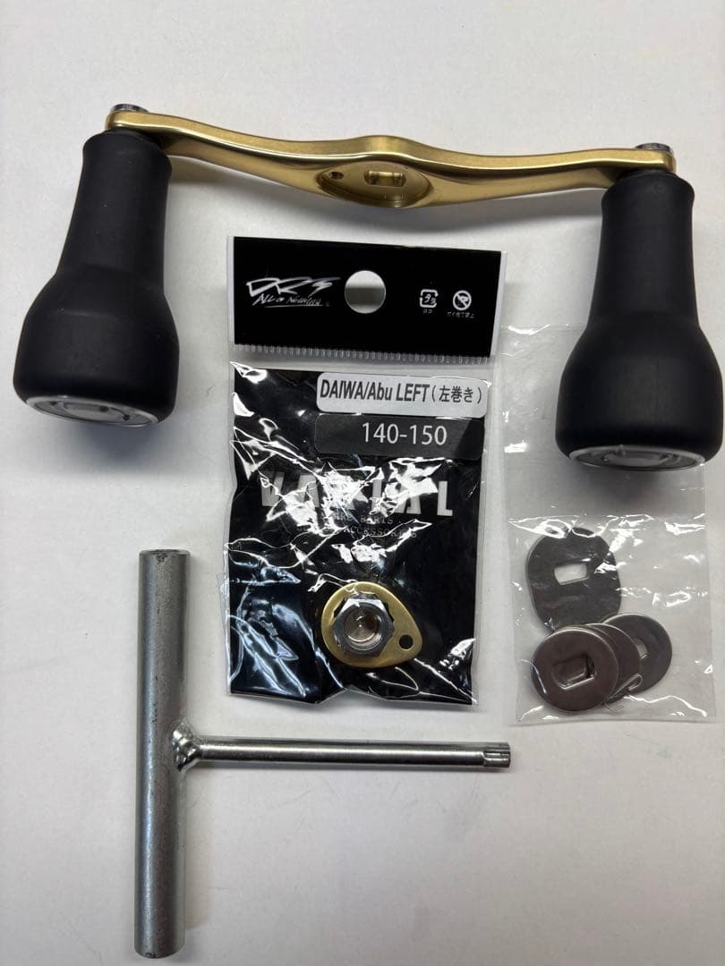 シマノ　カルカッタコンクエスト401XGLH バリアルハンドル付き