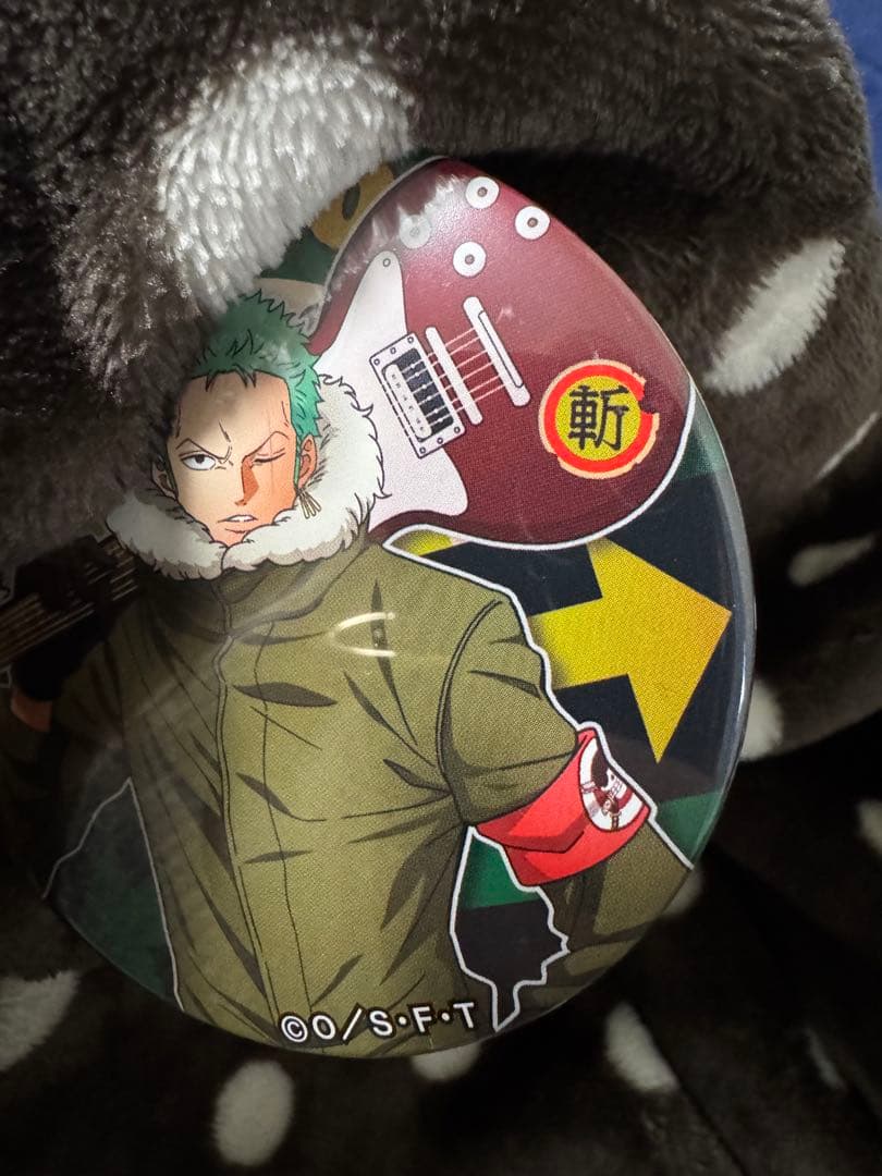 ONE PIECE 輩缶バッジ　MUSIC ゾロ