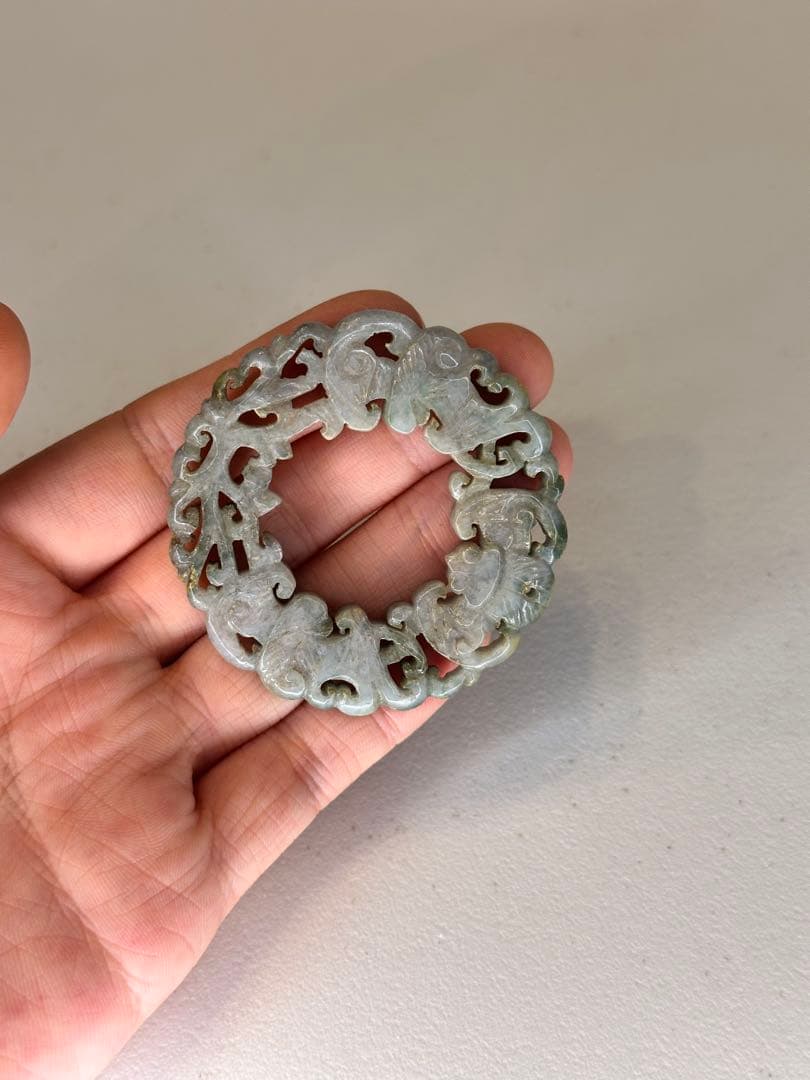 中国 清代 翡翠 镂空彫 圆環 蝙蝠文 有孔 吊りペンダント 古美術品