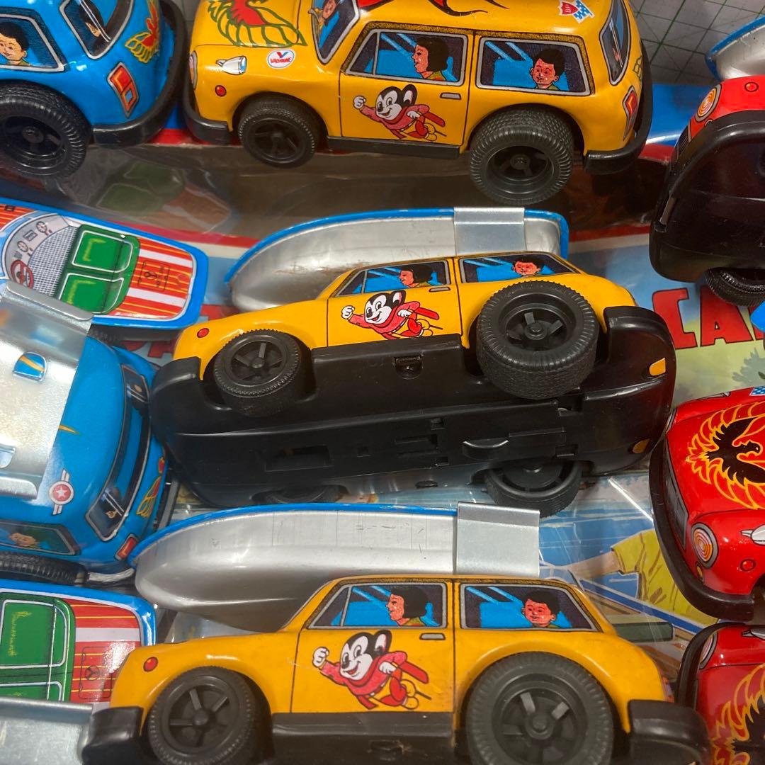 1970〜71年にミニクーパーのマイティマウスプリントのバケーションボートセット