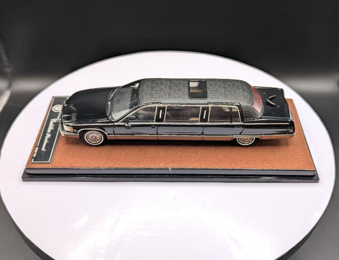 1/64　キャデラック フリート ウッド リムジン