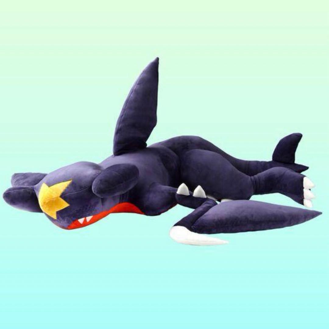 【プレミアムバンダイ限定】 大きなガブリアスクッション 等身大ぬいぐるみ