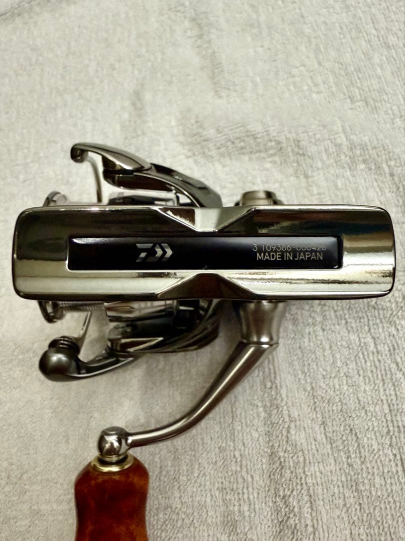 DAIWA ダイワ 22 EXISTイグジスト LT2000S-H