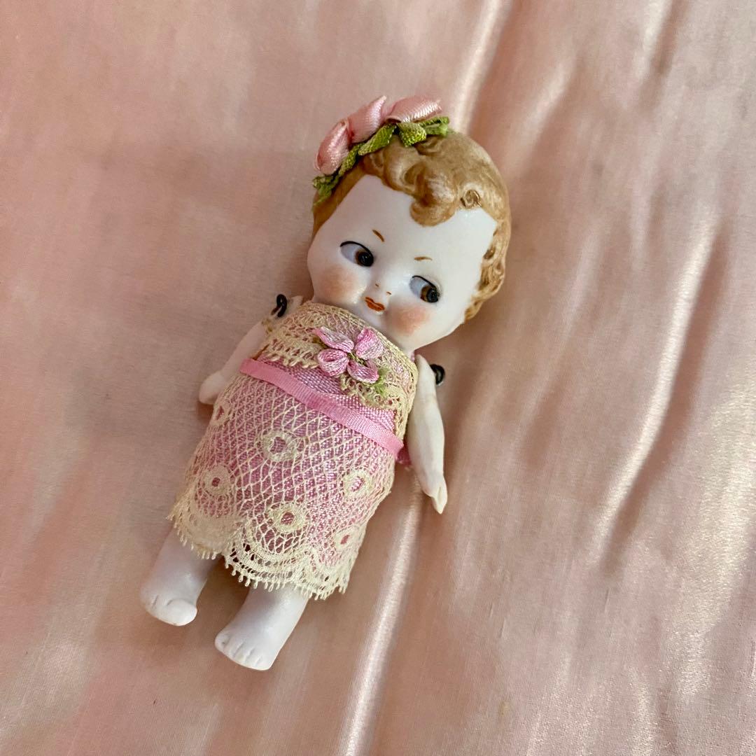 ヘルトヴィッヒ　どんぐりお目目の女の子　ビスクドール