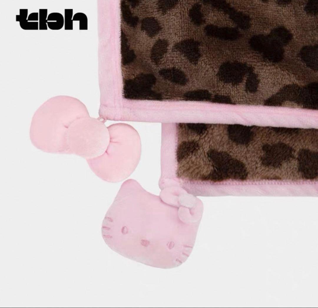 海外限定Hello Kitty x TBH お昼寝用ブランケット