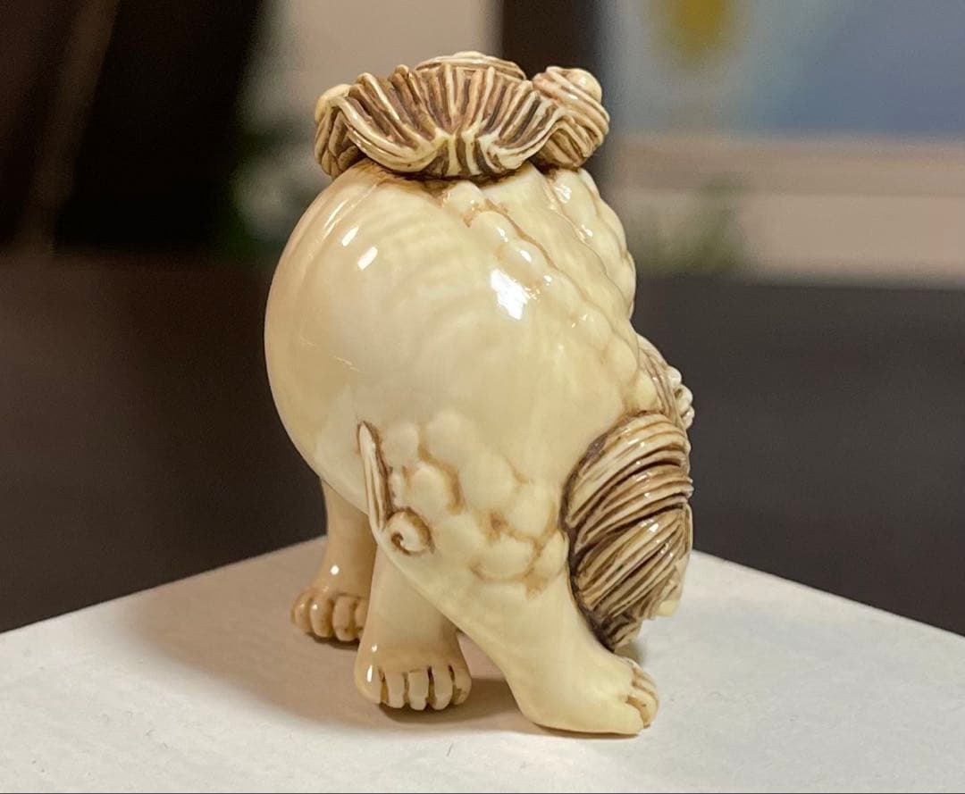 『獅子』 根付 　　（提げ物 /緒締め /帯留め /Netsuke）