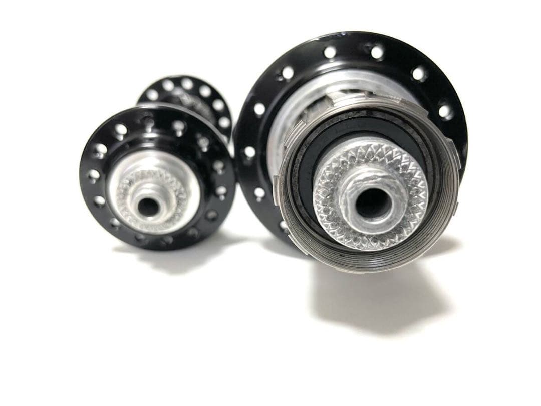 ★WHITE INDUSTRIES T11 28h BLACK 前後set★