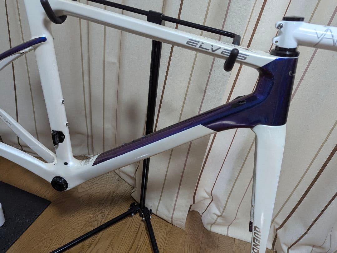 ELVES QUENDI フルカーボンフレーム サイズ48