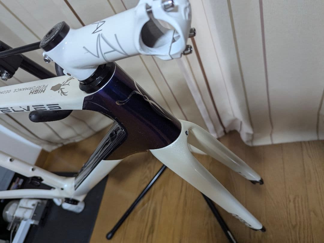 ELVES QUENDI フルカーボンフレーム サイズ48