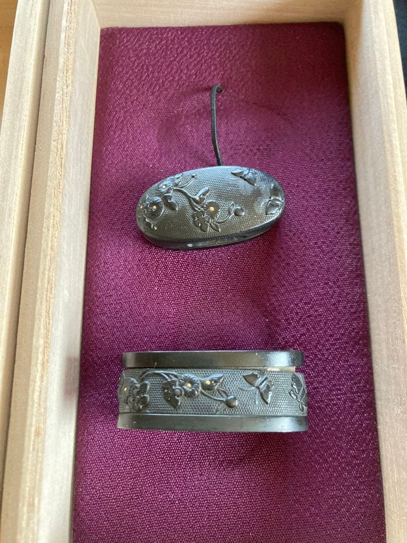 赤銅縁頭　刀装具