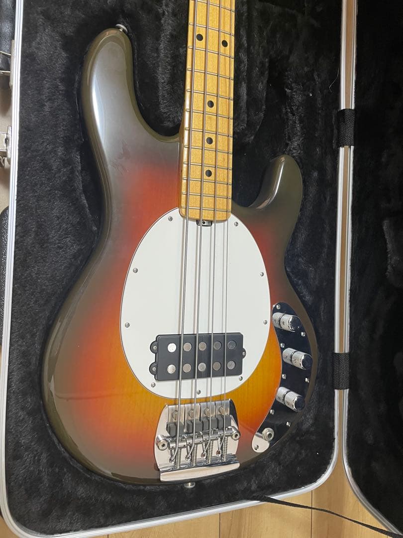 ベース Music Man StingRay 40th Old Smoothie