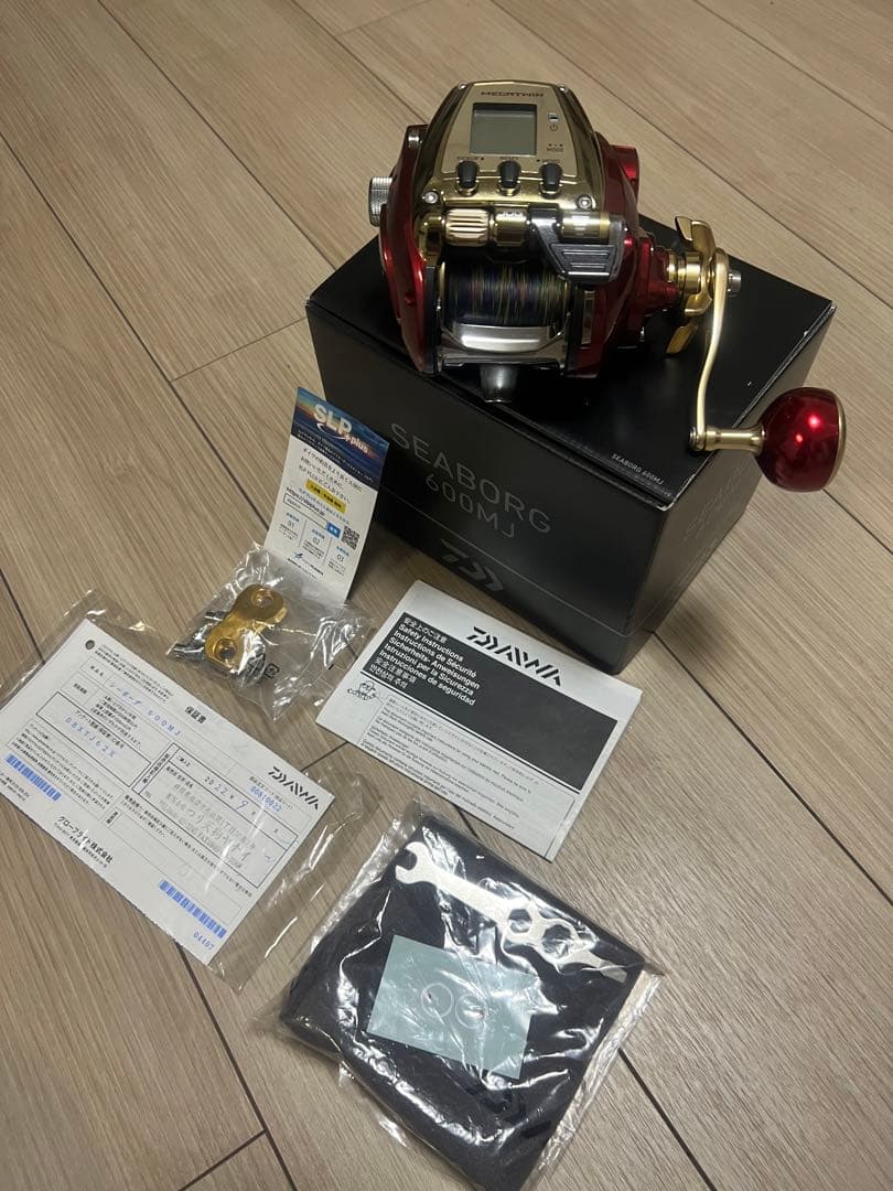 美品ダイワシーボーグ600MJ電動リール