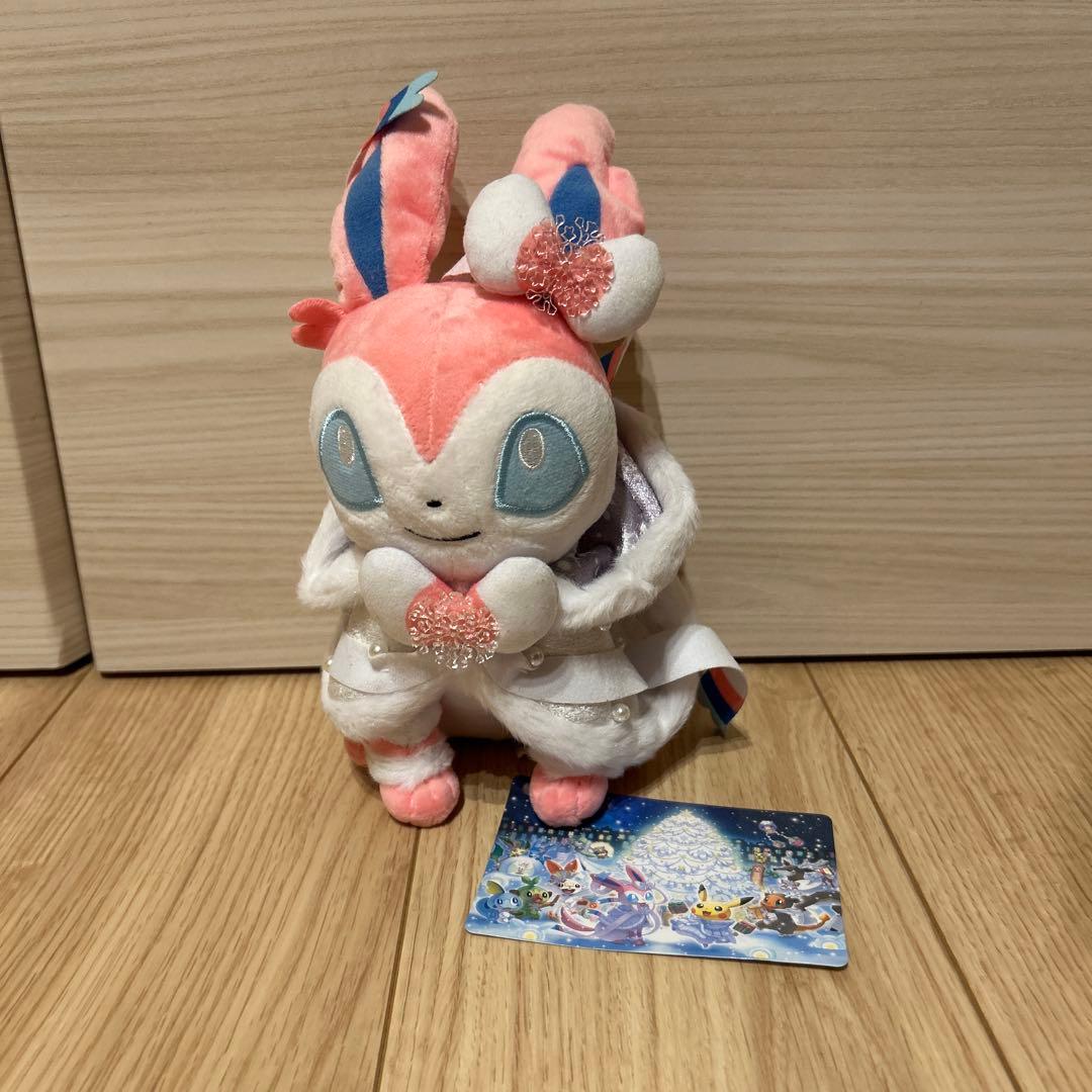 ポケモンセンター 2019年クリスマス ぬいぐるみ ニンフィアサンタ