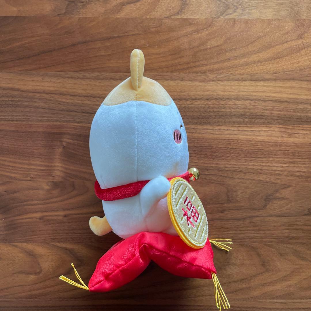 ちいかわハチワレぬいぐるみ 福招き