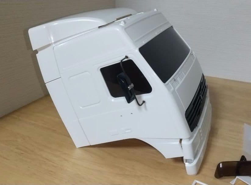 MASU タミヤ 1/14 ボルボ FH12 キャビン ②