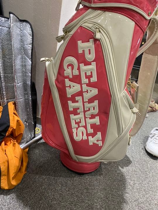 パーリーゲイツ　ピンク　エナメル生地　ゴルフバック