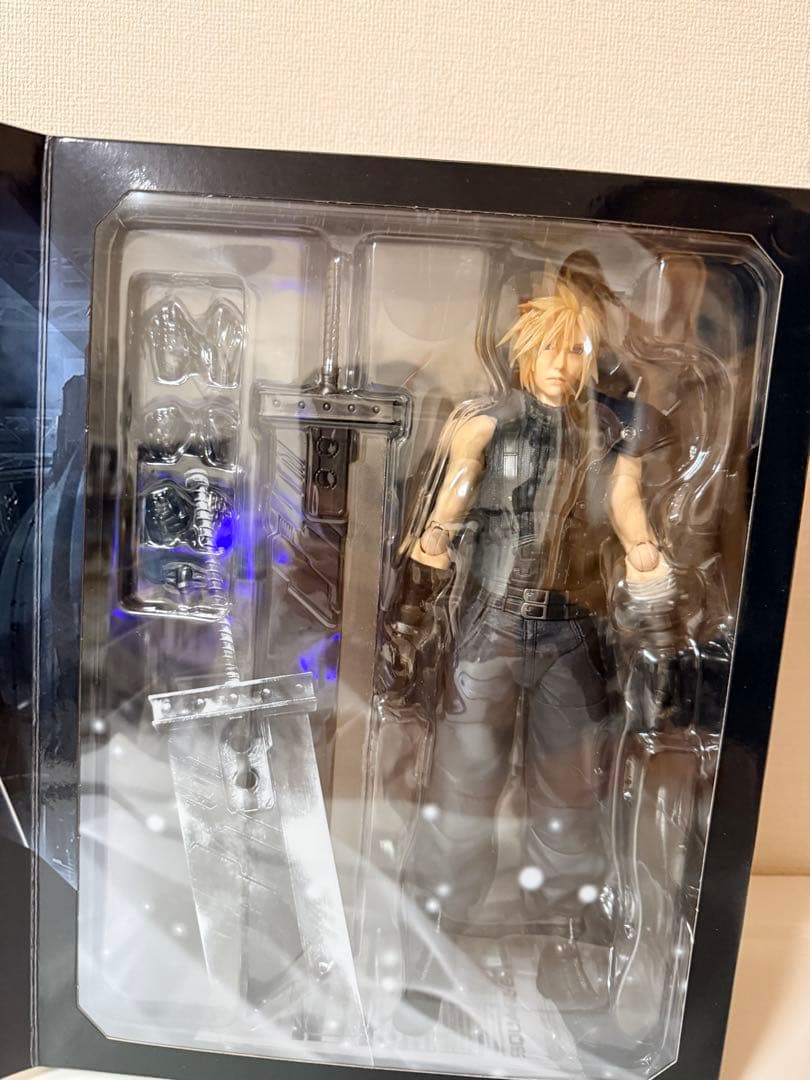 ファイナルファンタジーVII クラウド・ストライフ Ver.2 プレイアーツ改