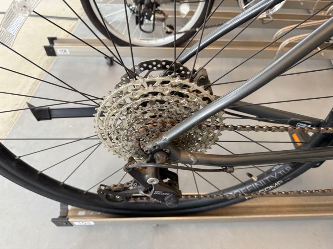 TREK トレック FX4 DISC クロスバイク2021