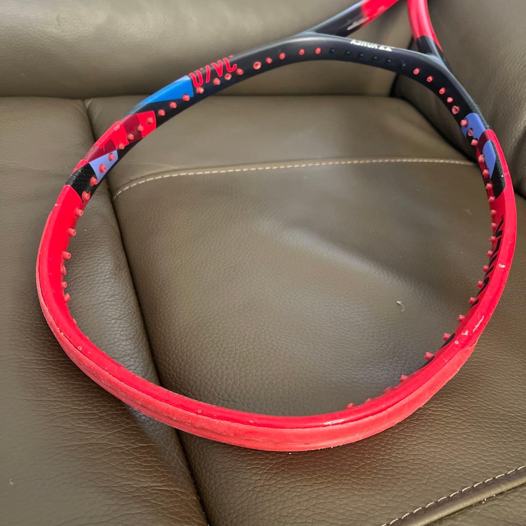 大人気‼️ ヨネックス 硬式 テニスラケット Vコア 280g