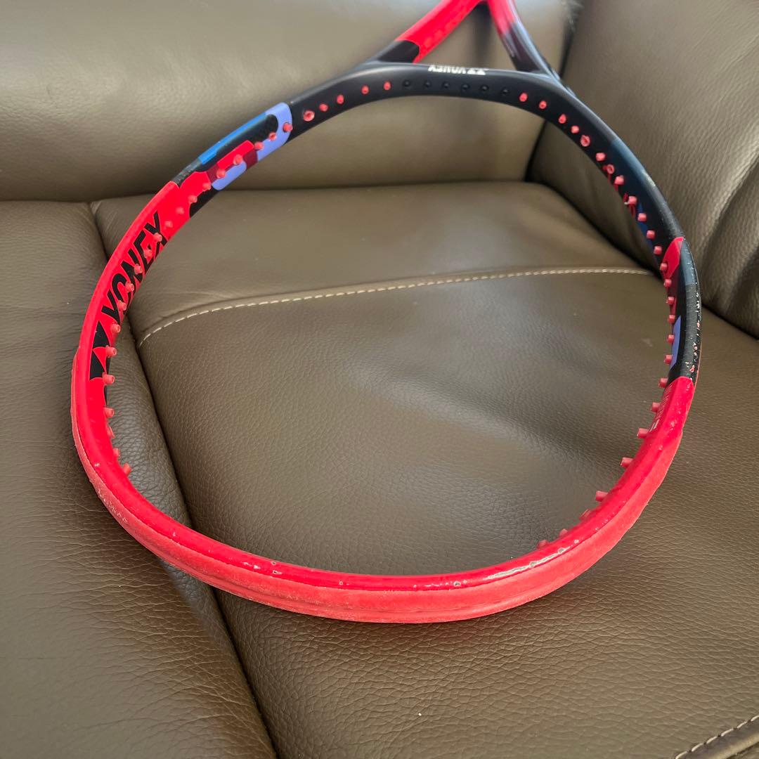 大人気‼️ ヨネックス 硬式 テニスラケット Vコア 280g