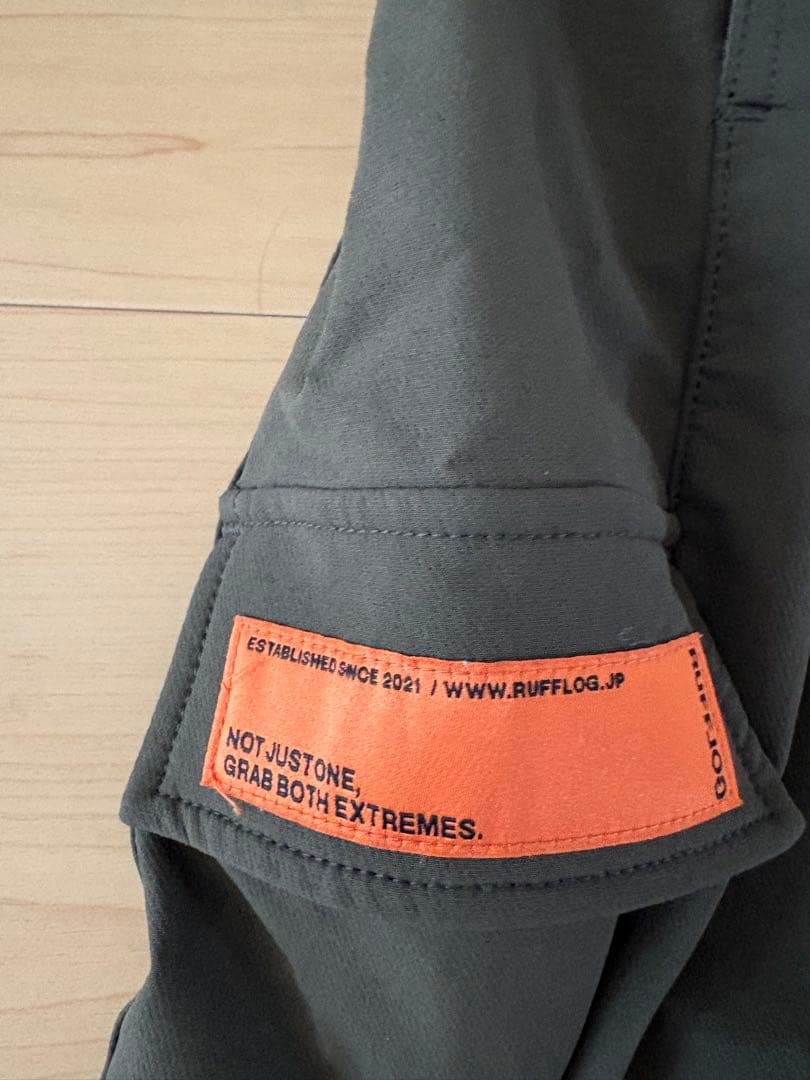 ラフロッグ　RUFFLOG カーキパンツ