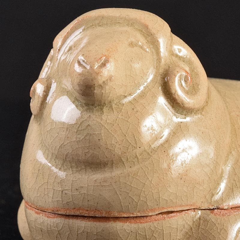 茶道具　萩焼　泥華窯造　十三代坂田泥華　羊香合　共箱　N　R7613