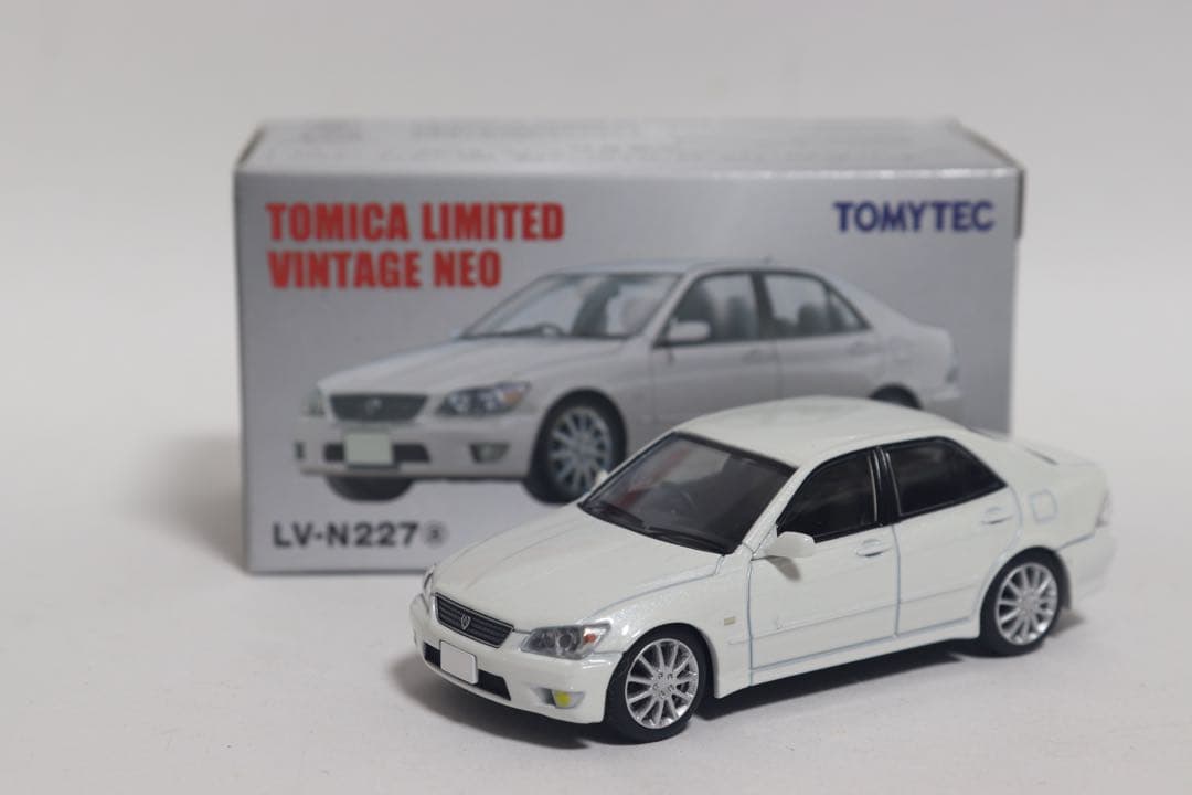トミカリミテッドヴィンテージ LV-N227a トヨタ アルテッツァ RS200
