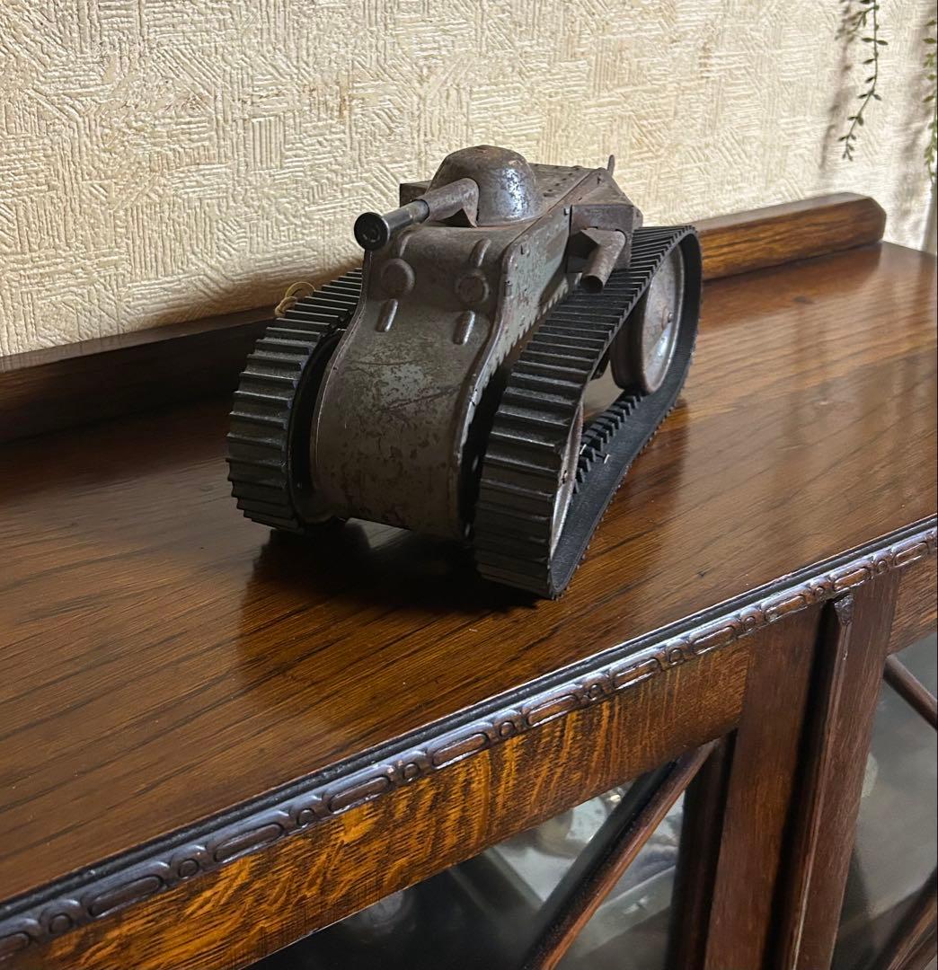 Tri-ang製のブリキ製戦車【アンティーク】