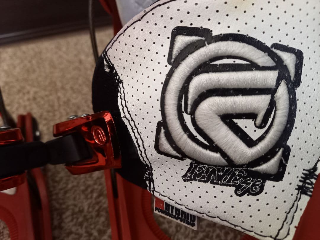 FLOW スノーボードビンディング Lサイズ　中古