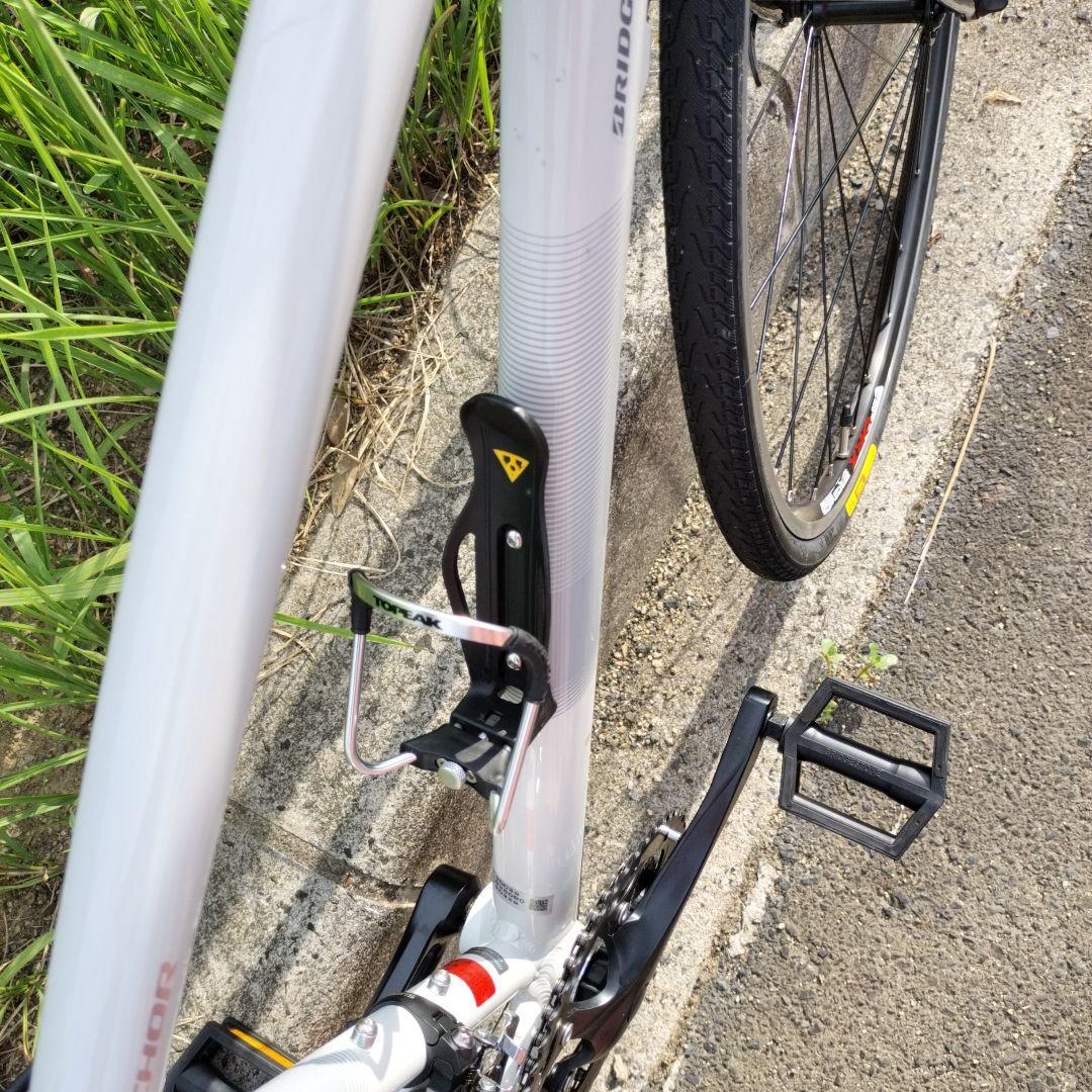 ホワイトロードバイク 700C デジタルサイクルコンピュータ付き