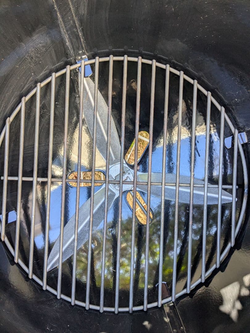 weber(ウェーバー)　グリル　直径47cm　ブラック　収納カバー付き