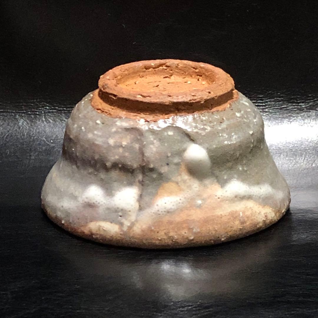 究極の古美術◼️蔵から美しい釉薬の流れた小さな茶碗、お猪口が出て来ました。茶道具