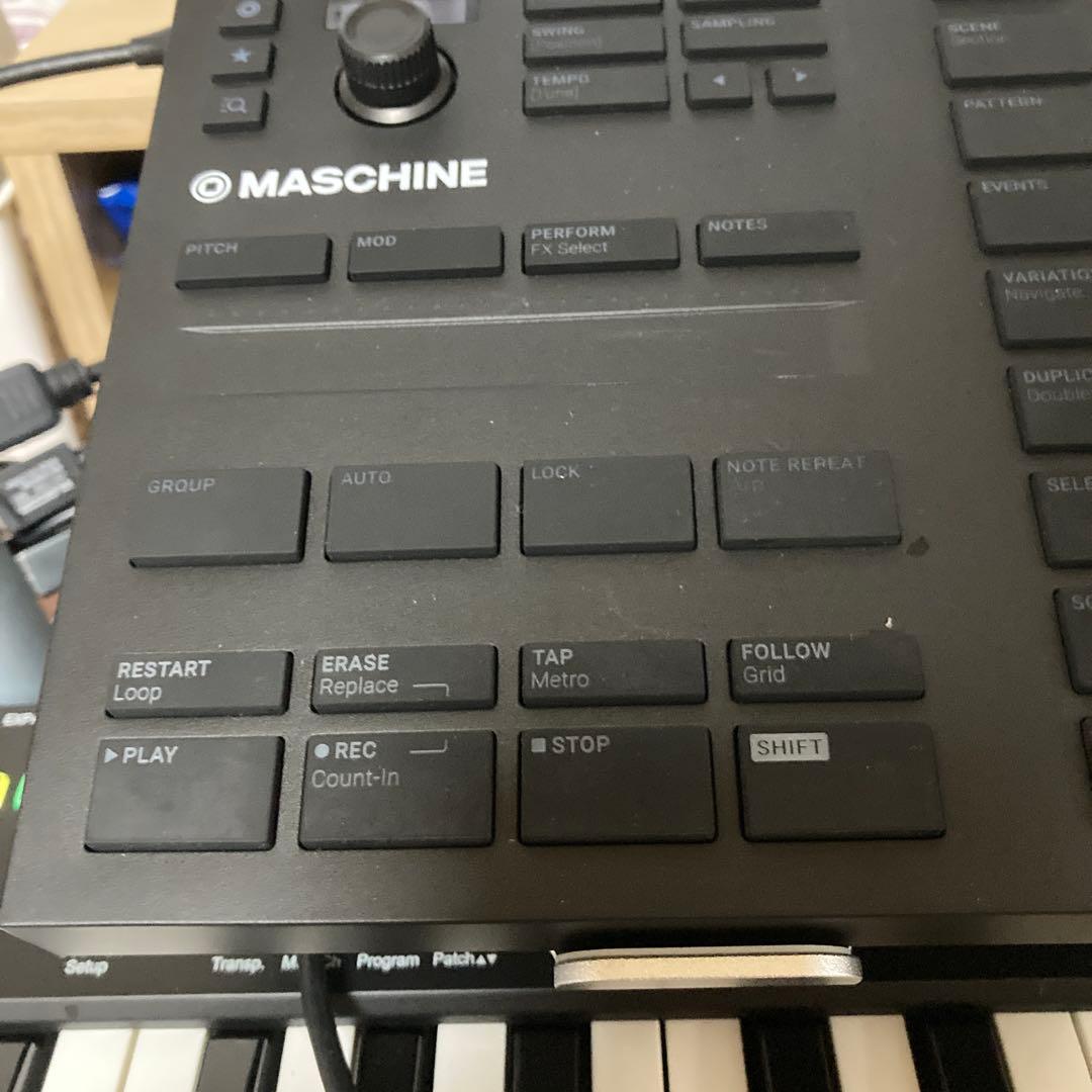 【中古美品】MASCHINE MIKRO MK3